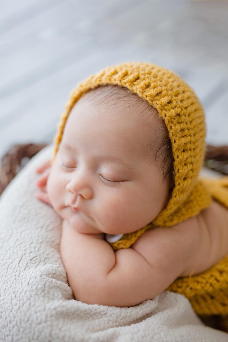 newborn-5036843_1280
